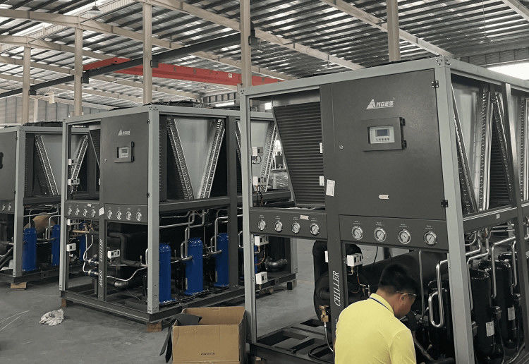 Chiller de água industrial refrigerado a ar de 40 HP para máquina de embalagem, Chiller de processo industrial refrigerado a água de 40TR