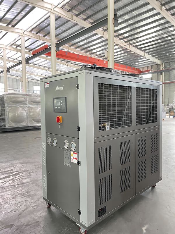 Chiller de água industrial refrigerado a ar de 8 toneladas 23kW Chiller de glicol de tipo rolante