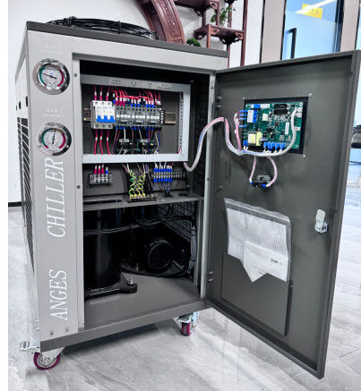 Chiller arrefecido a ar de 5 HP. Economia de energia, operação silenciosa, controle de temperatura inteligente. Solução de arrefecimento industrial eficiente.