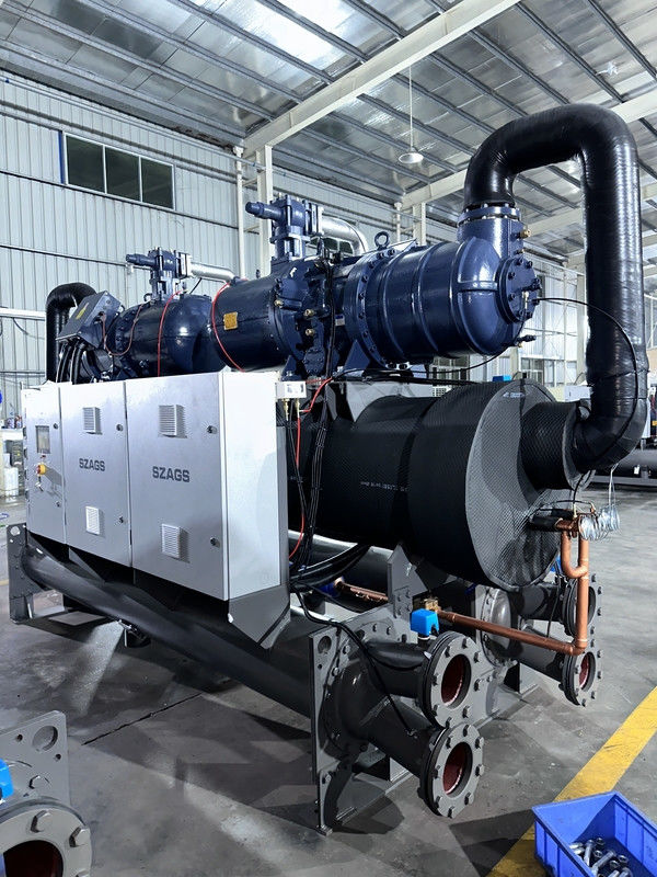 Chiller a parafuso industrial refrigerado a água de 150 CV com sistema de duplo compressor para soluções de resfriamento ideais